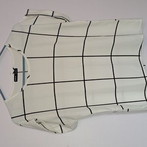 SHEIN Short Sleeve Boxy Blouse